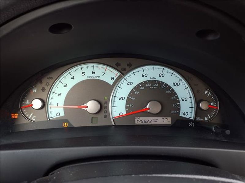 Used 2010 Toyota Camry SE image 17