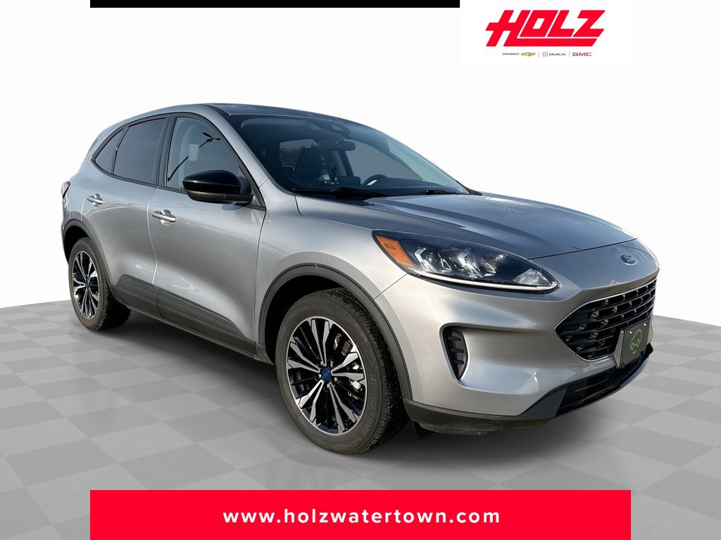 Used 2022 Ford Escape SE w/ SE Sport Appearance Package