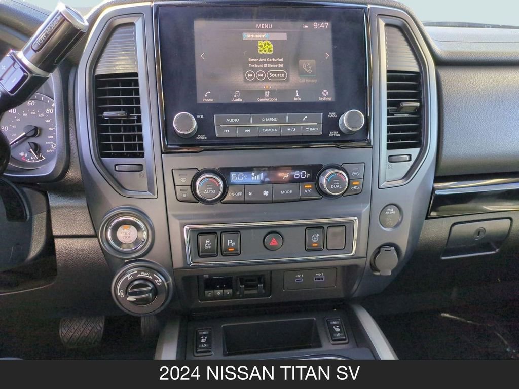 Used 2024 Nissan Titan SV w/ SV Convenience Package image 17