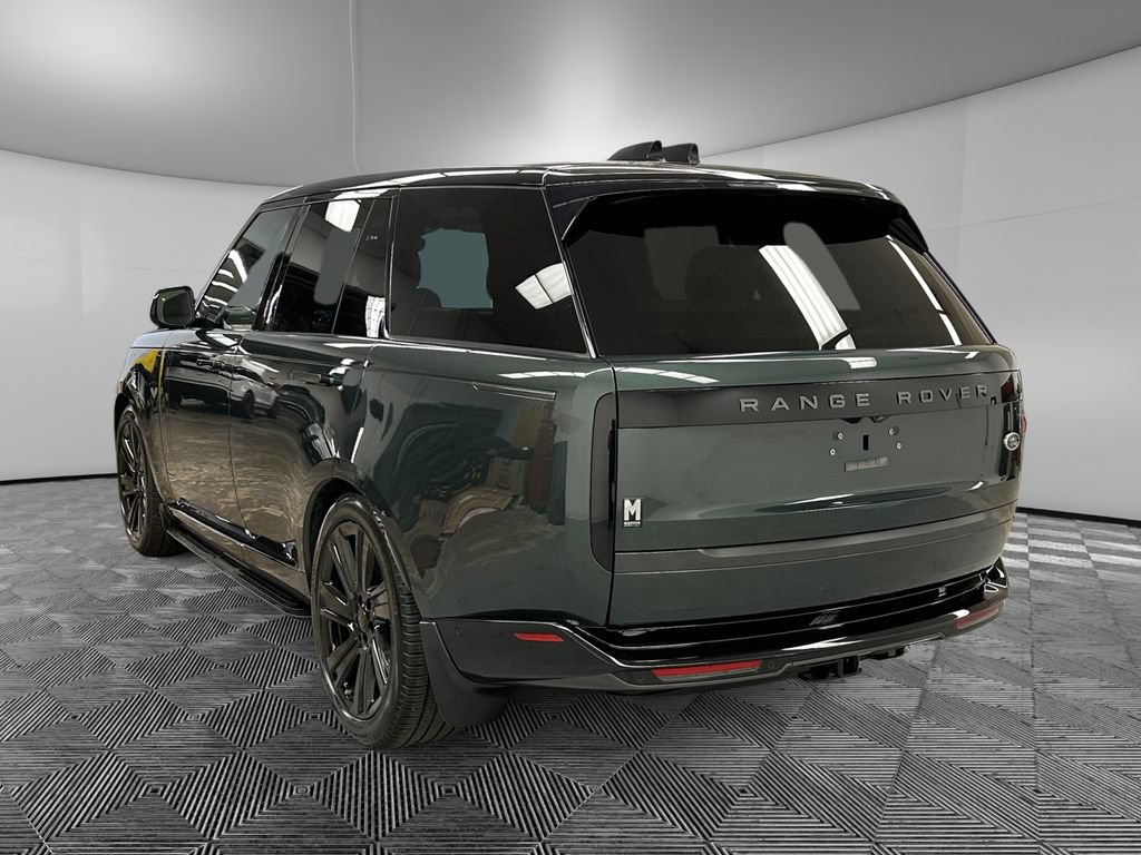 Used 2023 Land Rover Range Rover SE AWD/4WD image 3
