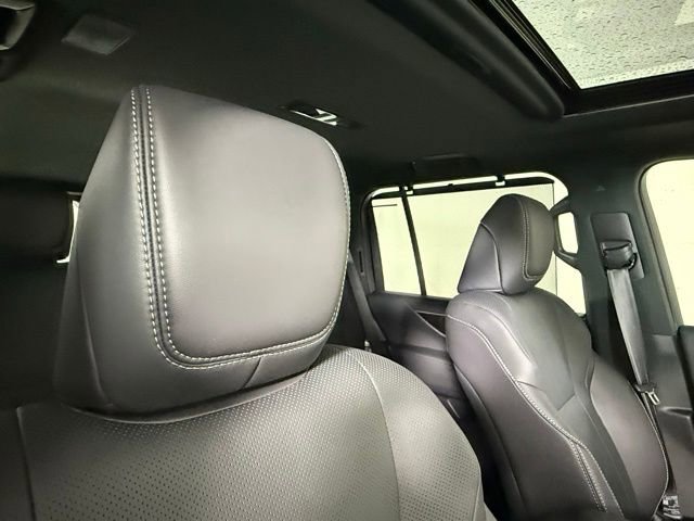 New 2025 Lexus LX 600 4WD w/ Luxury Package image 35