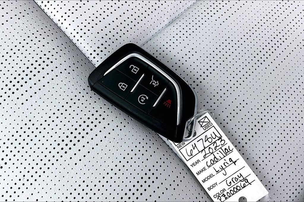 Used 2023 Cadillac Lyriq 2WD image 6