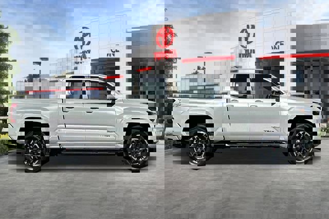 Used 2024 Toyota Tacoma TRD Sport w/ TRD Sport Upgrade Package image 3