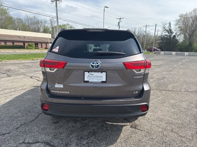 Used 2019 Toyota Highlander LE image 4