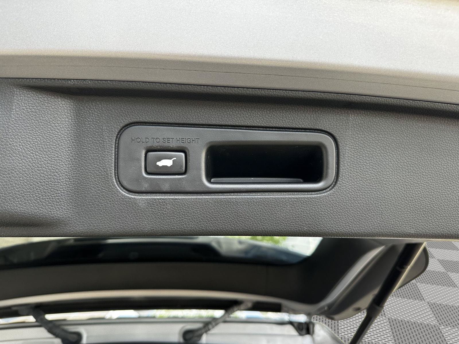 Used 2024 Honda Pilot Elite image 26