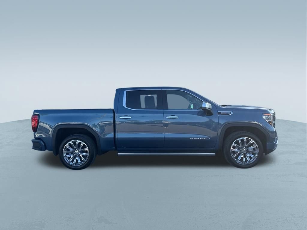 Used 2025 GMC Sierra 1500 Denali w/ Denali Reserve Package AWD/4WD image 9