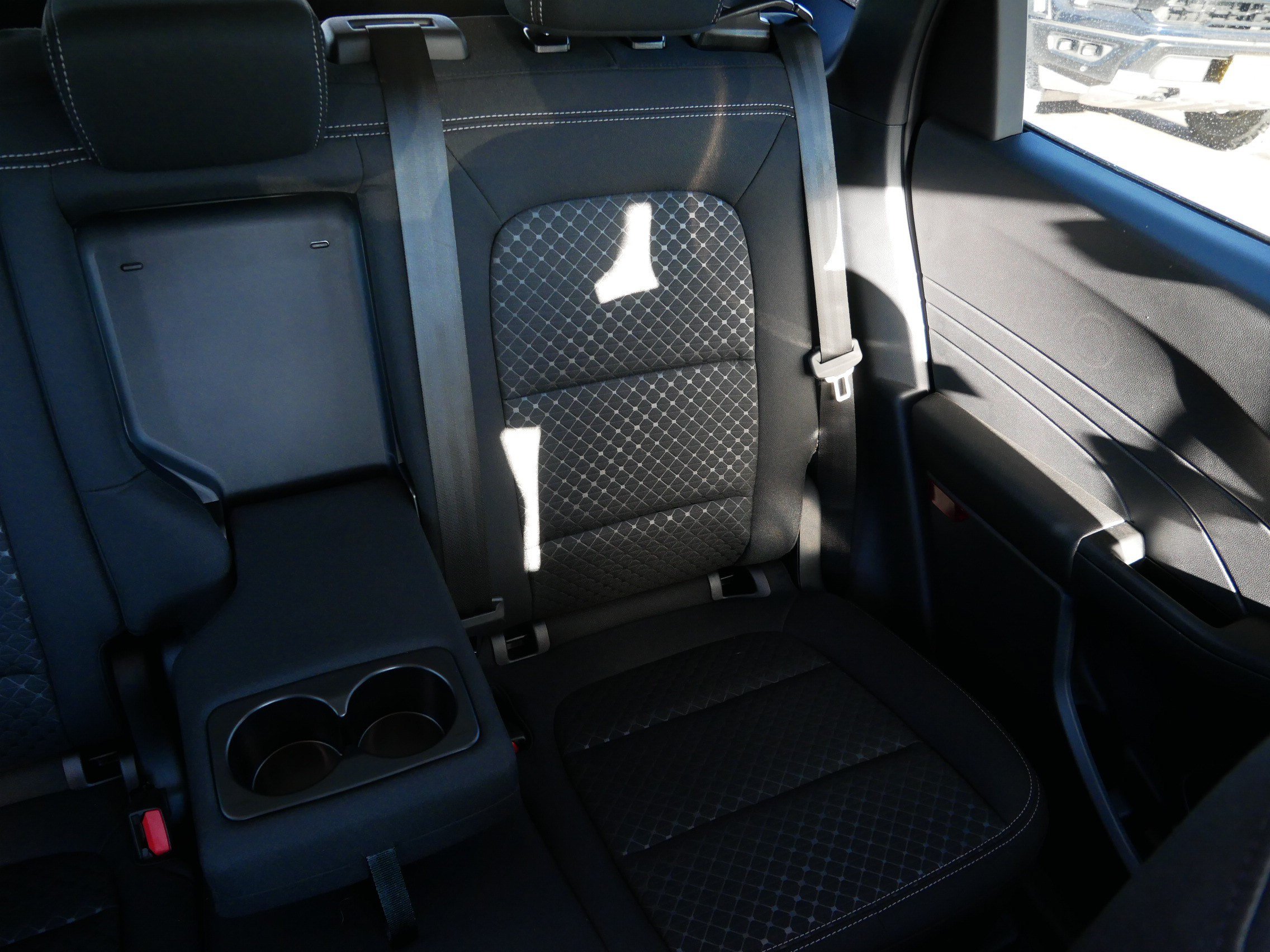 Used 2025 Ford Escape Active w/ Active Premium Tech Pack AWD/4WD image 14