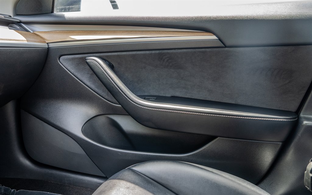 Used 2022 Tesla Model 3 Standard Range RWD image 22