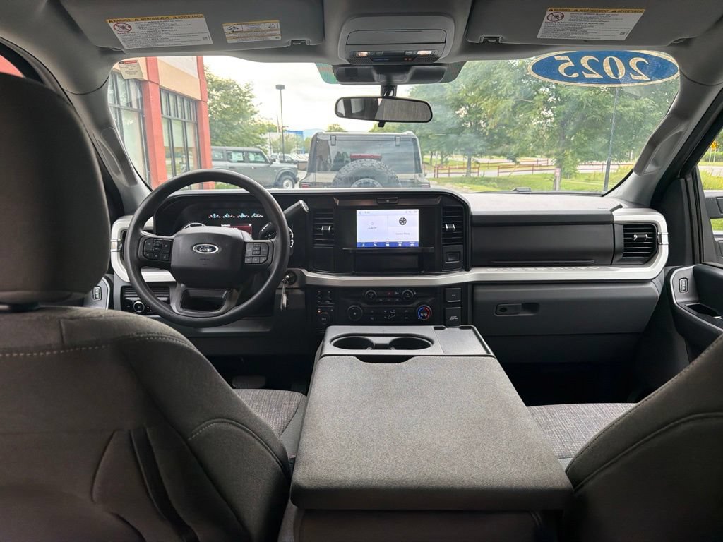Used 2025 Ford F250 XLT AWD/4WD image 48