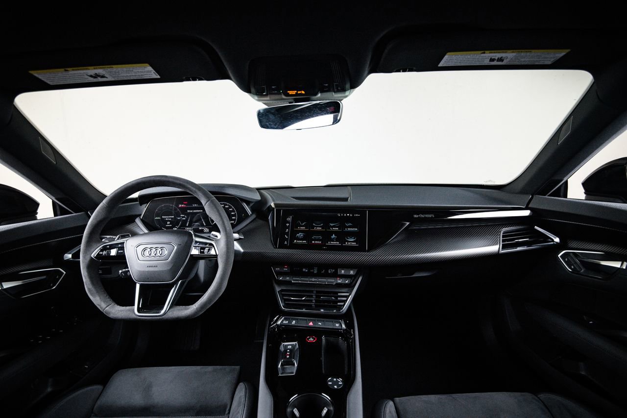 Used 2022 Audi e-tron GT Premium Plus AWD/4WD image 24