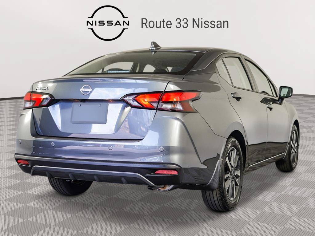Used 2025 Nissan Versa SV w/ Trunk Package FWD image 4