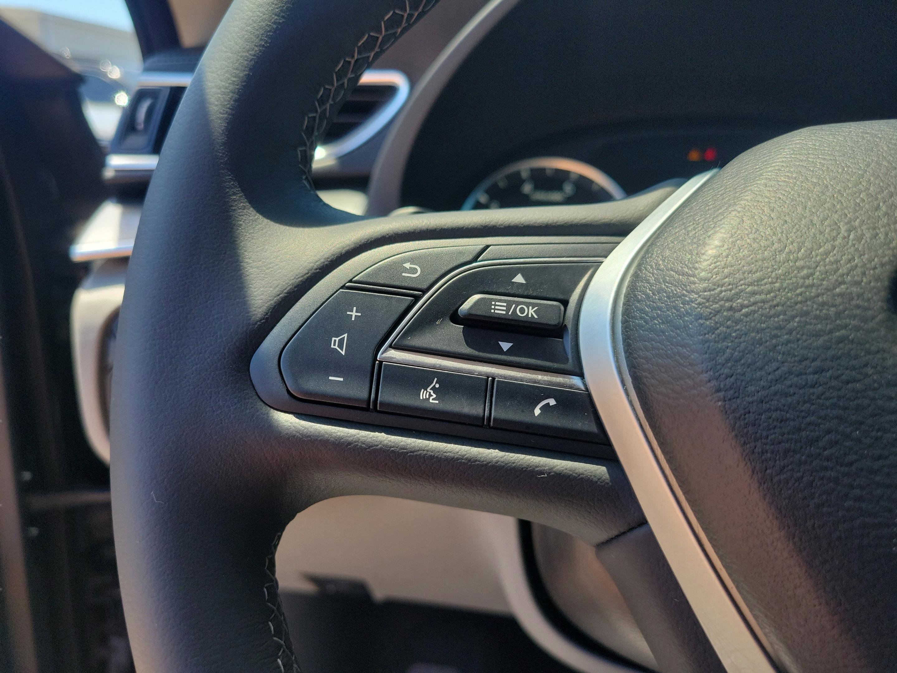 Certified 2023 INFINITI QX50 Luxe FWD image 18