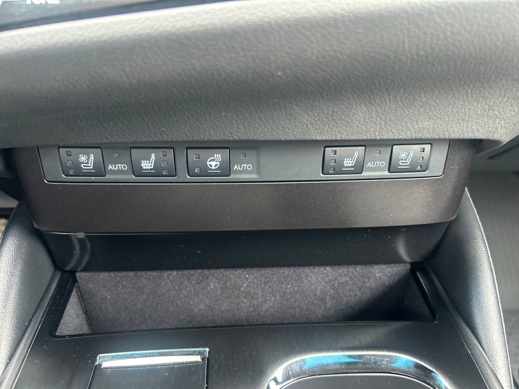 Used 2023 Lexus ES 350 w/ Premium Package FWD image 30