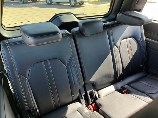 Used 2024 Ford Expedition Platinum AWD/4WD image 28