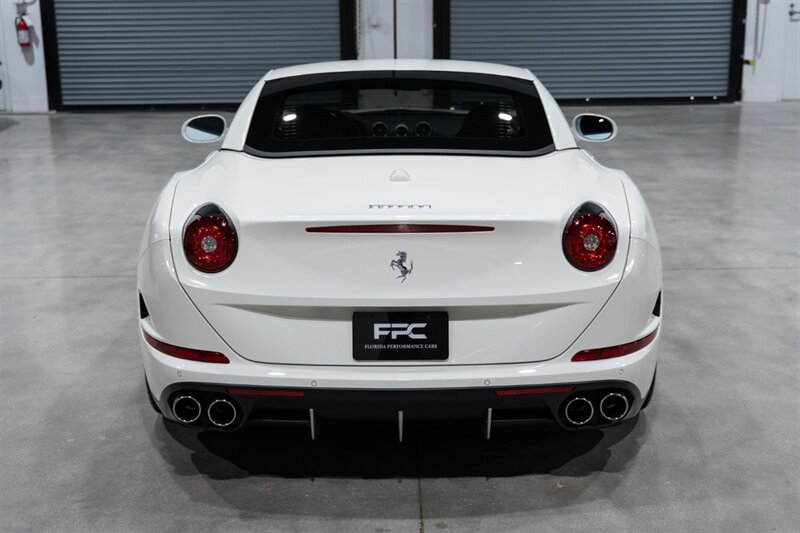 Used 2016 Ferrari California T RWD image 75