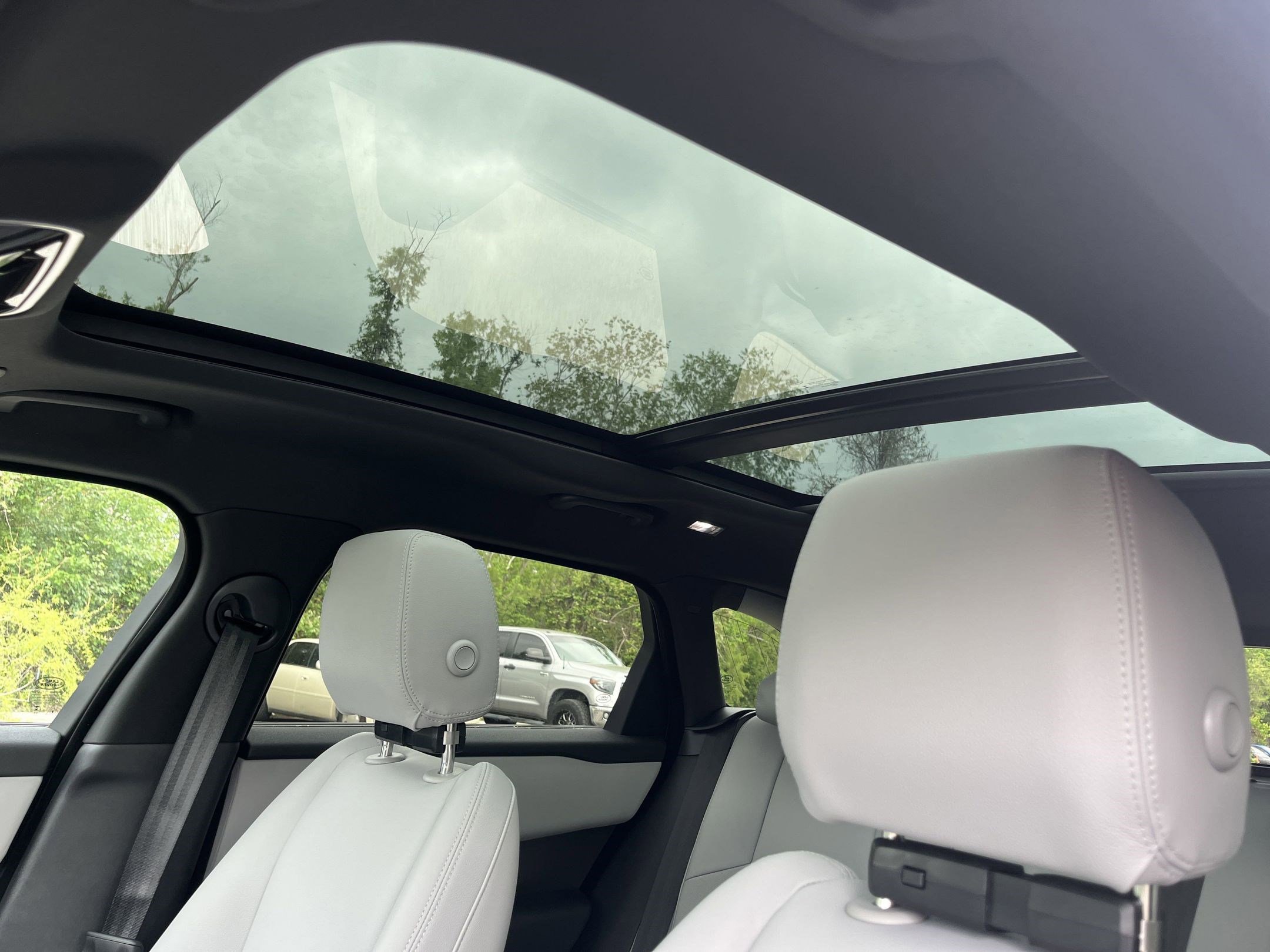 New 2026 Land Rover Range Rover Velar S image 13