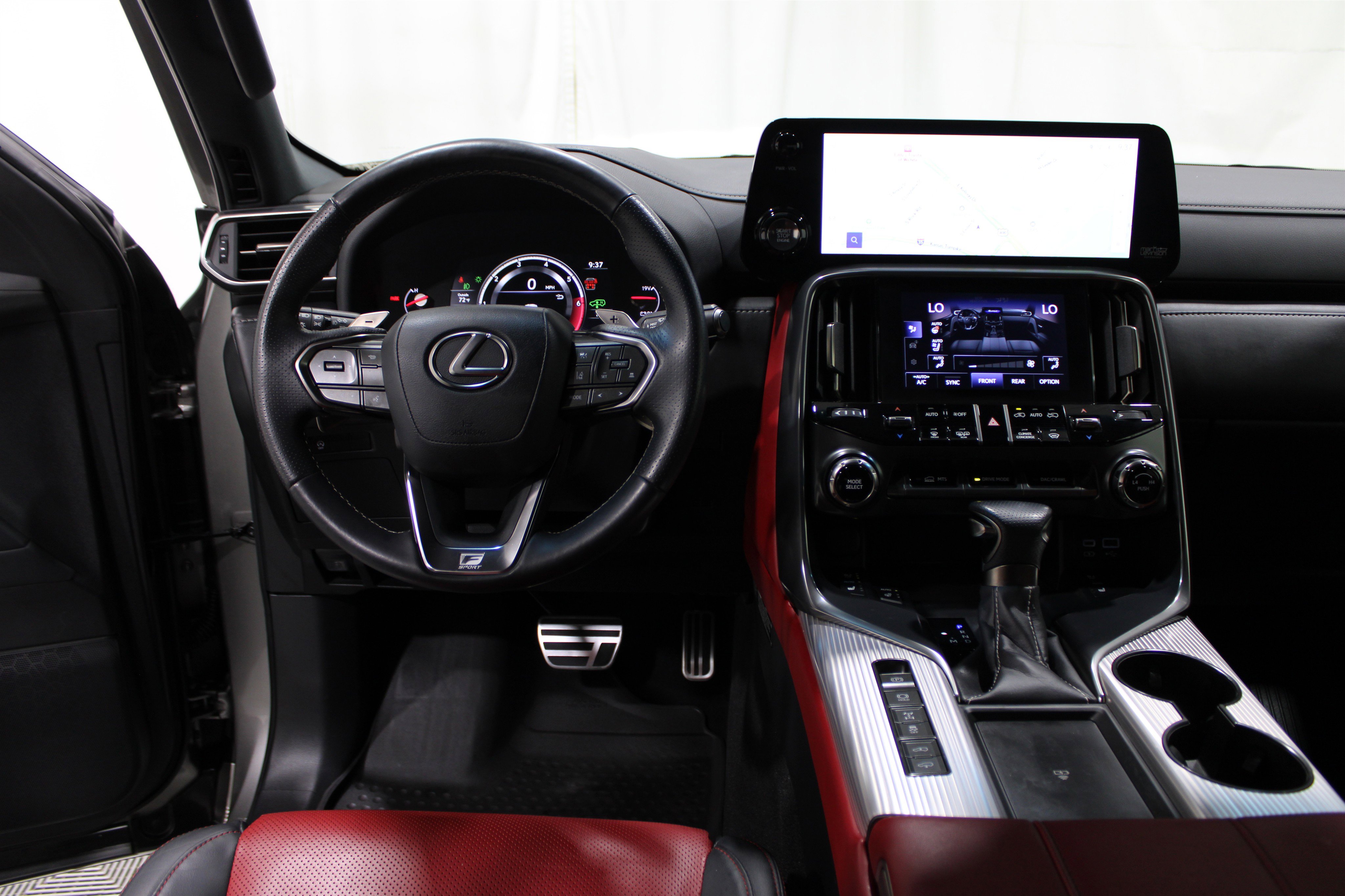 Used 2024 Lexus LX 600 F Sport image 2