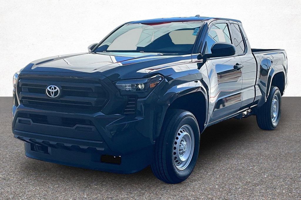 Used 2025 Toyota Tacoma SR image 4