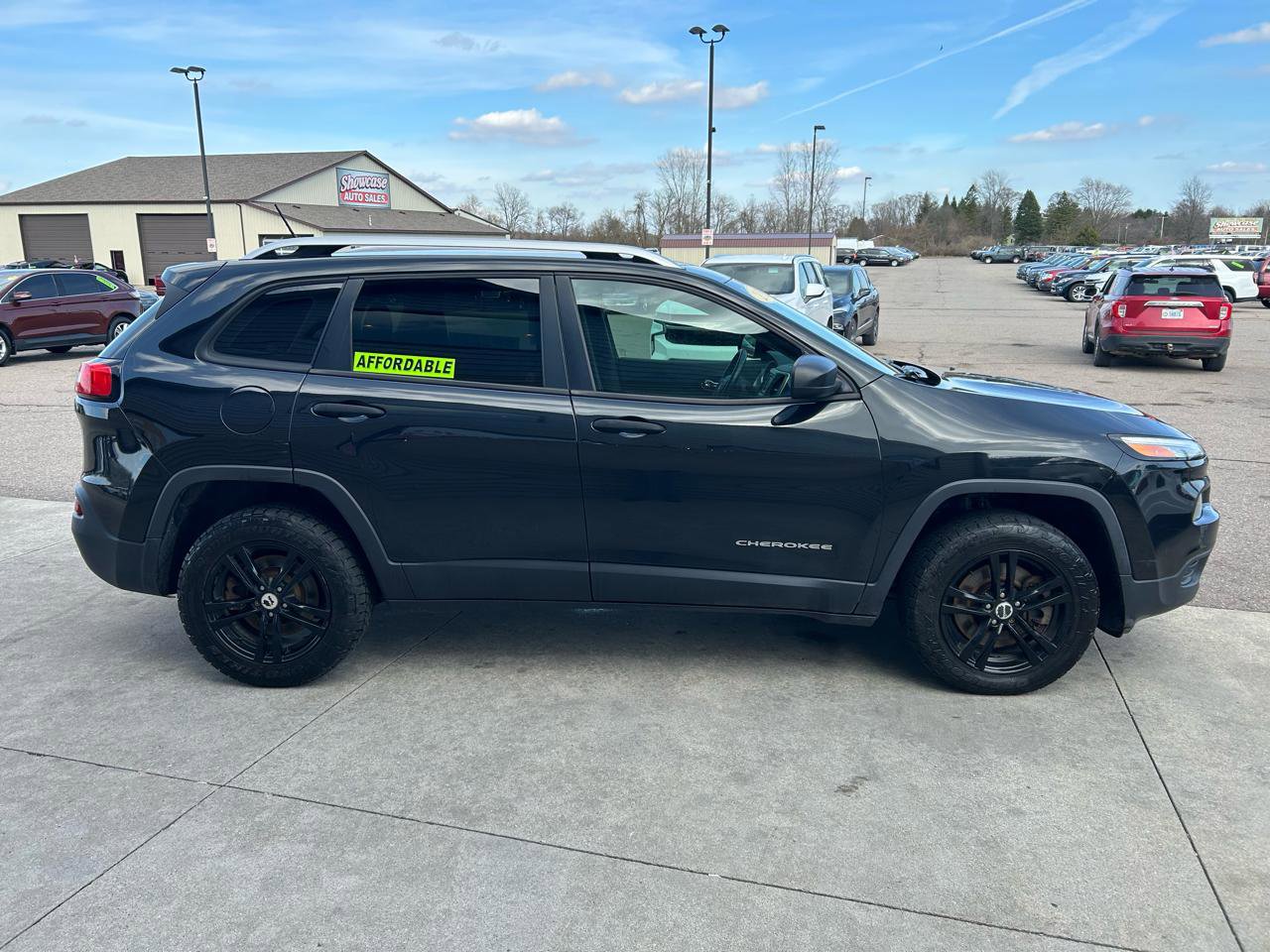 Used 2015 Jeep Cherokee Sport w/ Cold Weather Group image 4