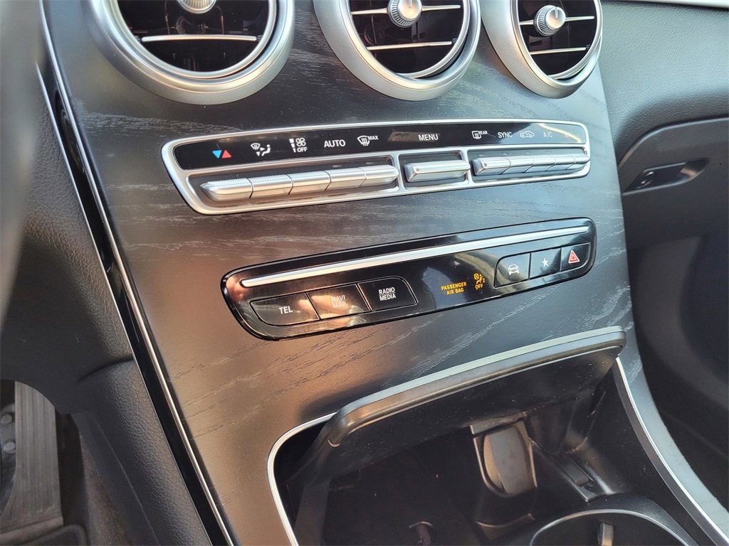 Used 2022 Mercedes-Benz GLC 300 GLC 300 image 16