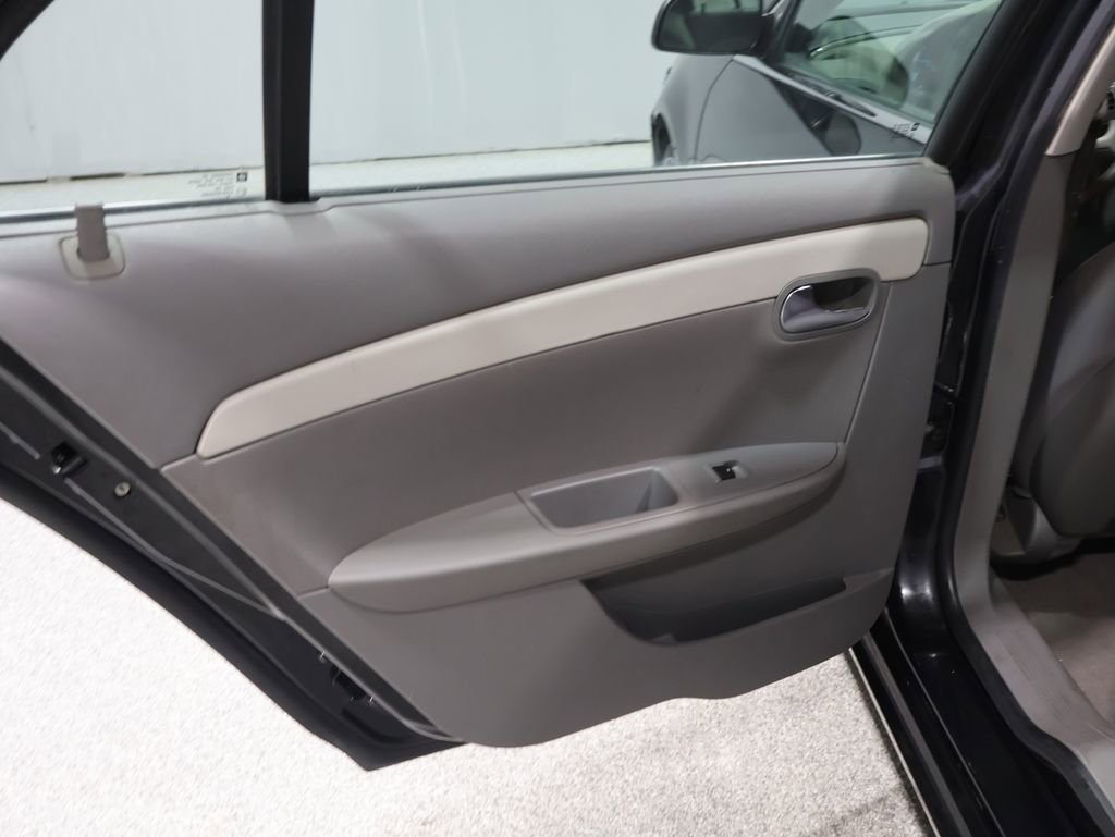 Used 2010 Chevrolet Malibu LS image 18