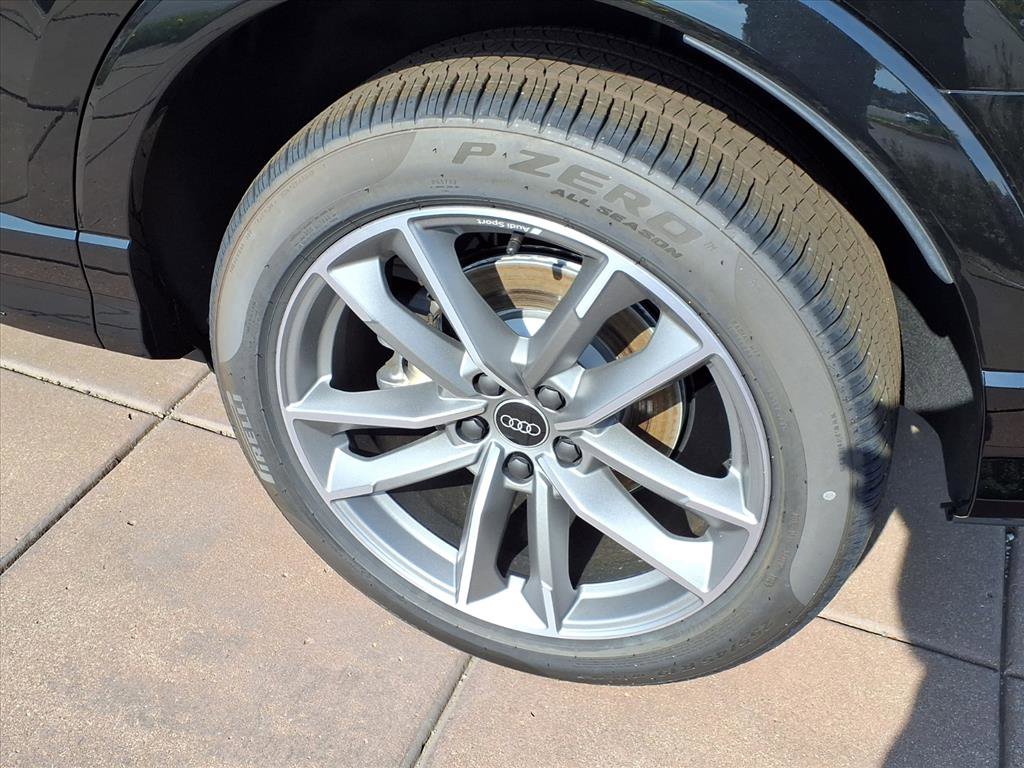 New 2025 Audi Q3 2.0T Premium image 11