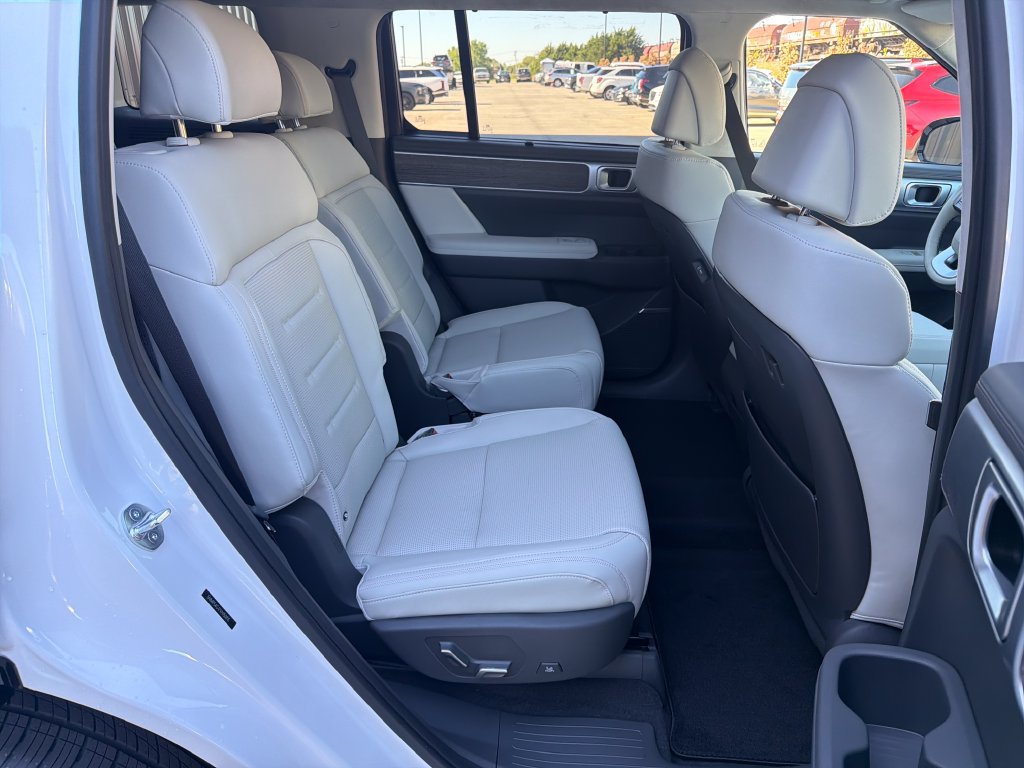 New 2027 Hyundai Santa Fe Calligraphy FWD image 34
