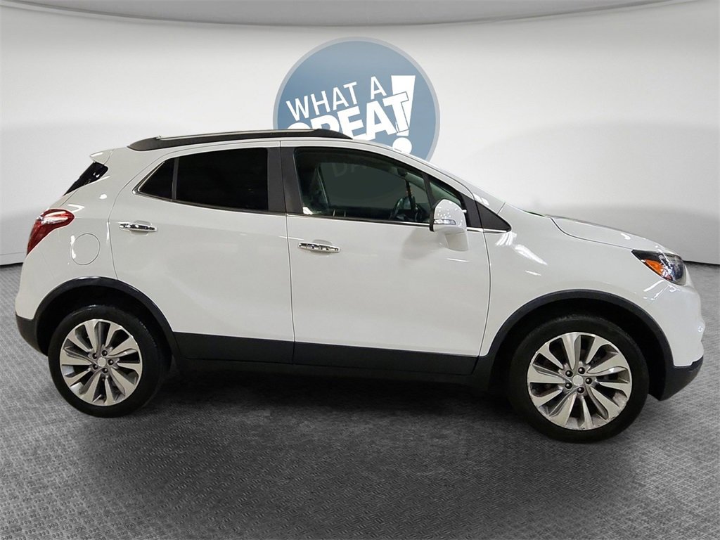 Used 2019 Buick Encore Preferred image 2