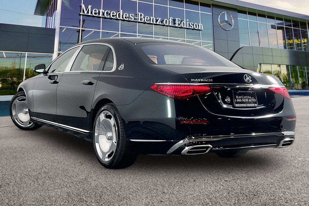 New 2026 Mercedes-Benz Maybach S 680 4MATIC image 3