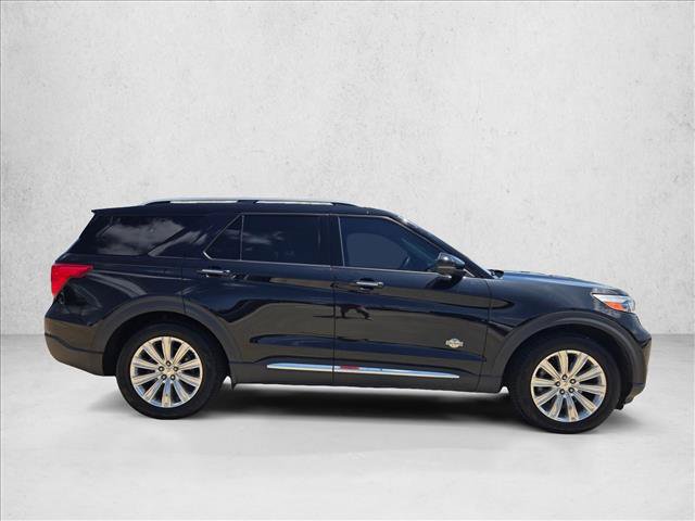 Used 2022 Ford Explorer King Ranch RWD image 4