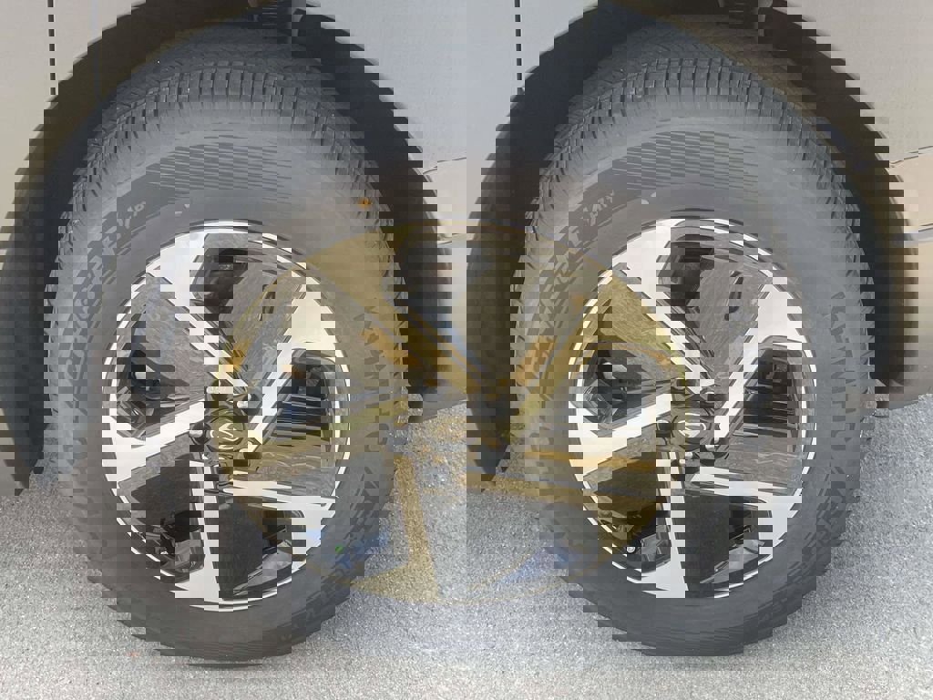 New 2026 Hyundai Ioniq 9 S image 8