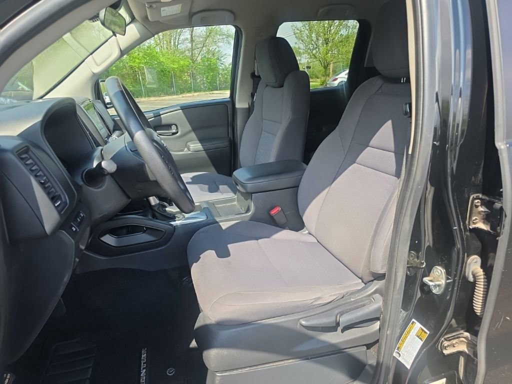 Used 2022 Nissan Frontier S w/ Technology Package RWD image 14
