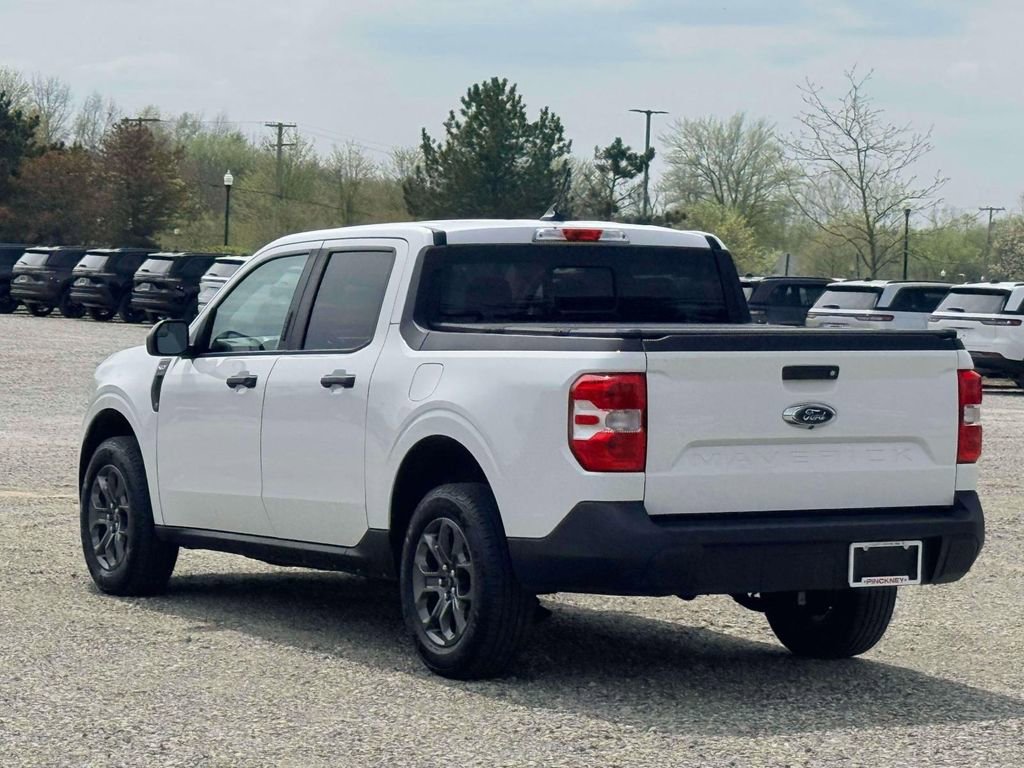Used 2022 Ford Maverick XLT FWD image 9