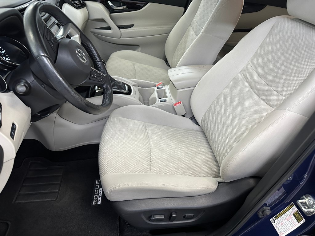 Used 2021 Nissan Rogue Sport SV FWD image 5