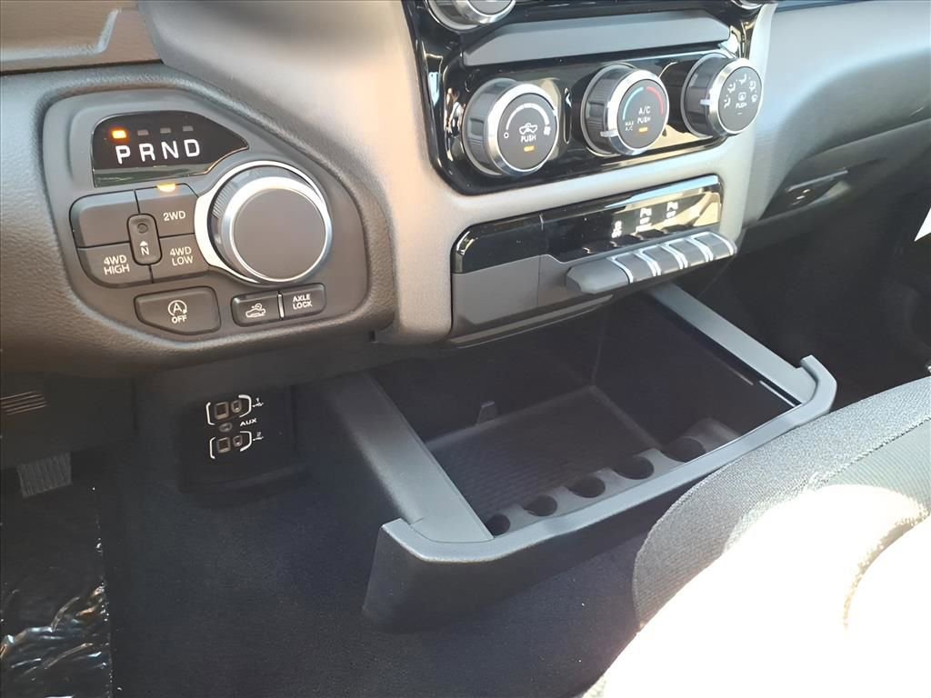 New 2026 RAM 1500 Classic Warlock image 24