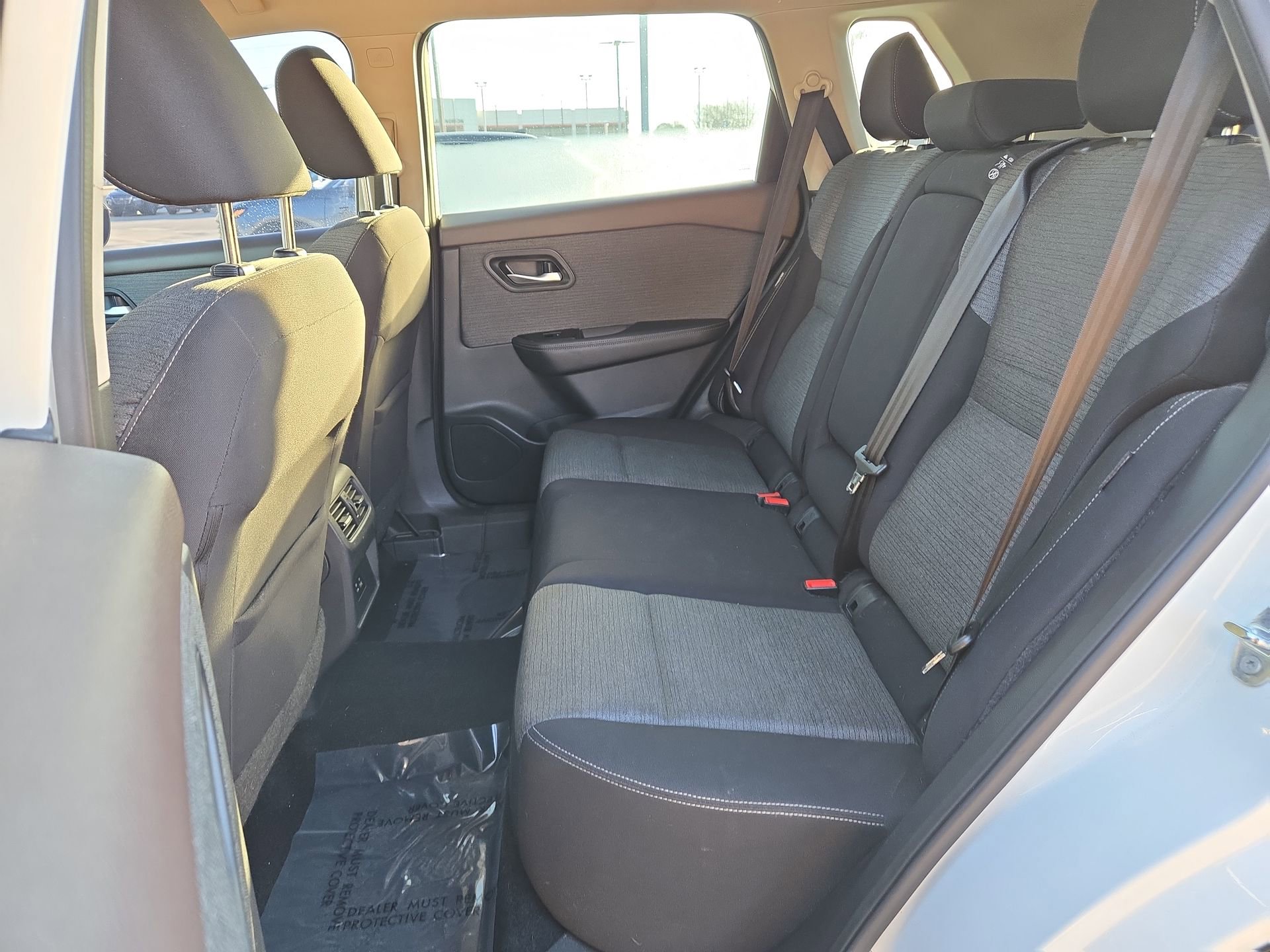 Used 2021 Nissan Rogue SV image 16