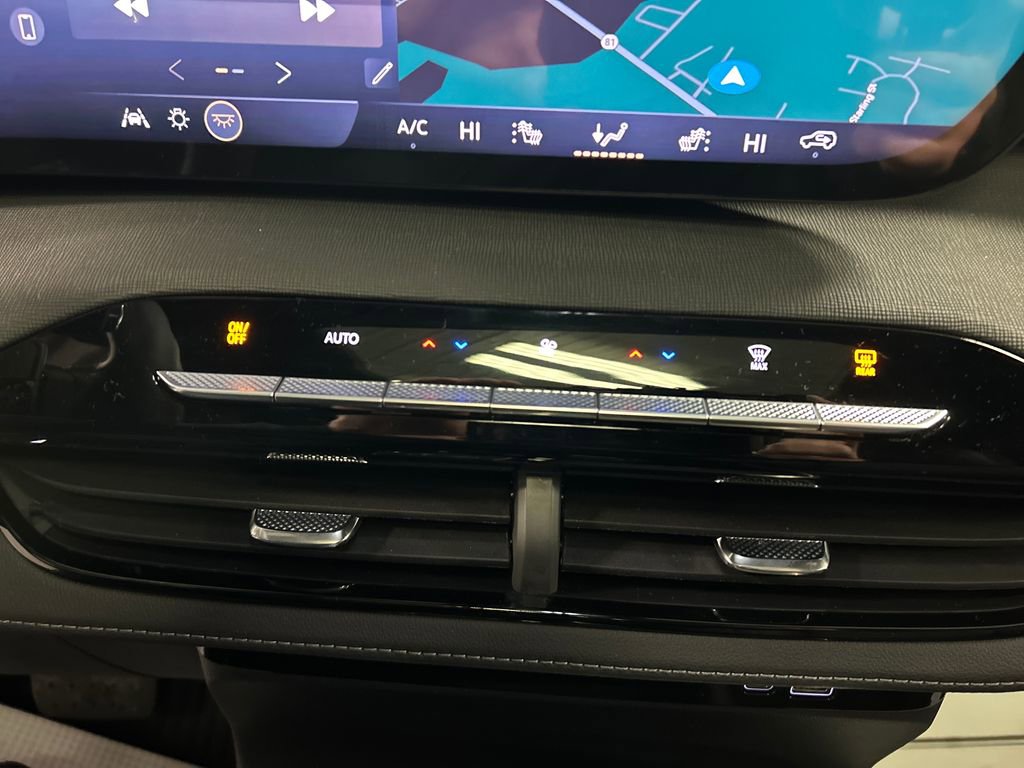 New 2026 Buick Enclave Preferred w/ Power Package image 18