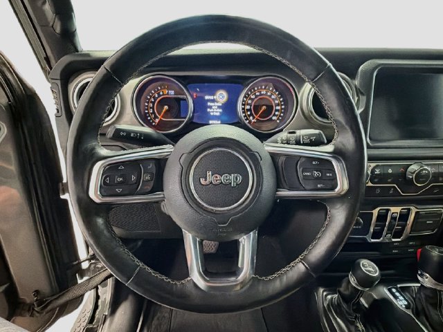 Used 2018 Jeep Wrangler Unlimited Sahara AWD/4WD image 10