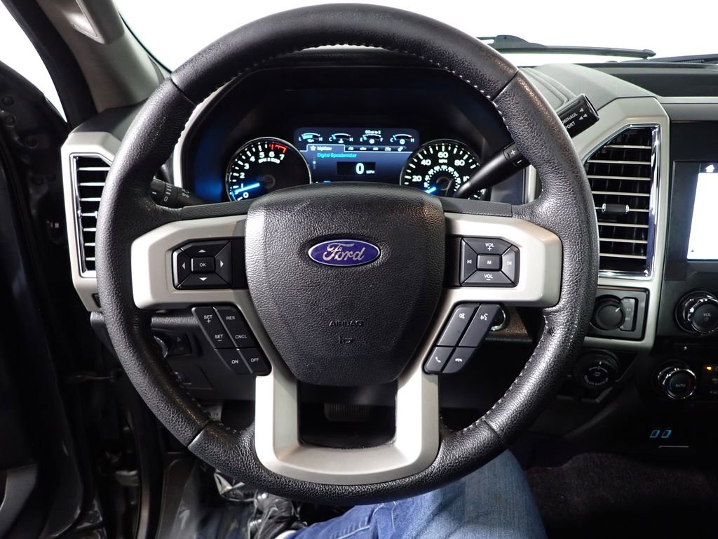 Used 2016 Ford F150 Lariat image 31