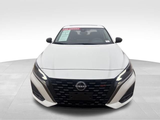 Used 2023 Nissan Altima 2.0 SR FWD image 3