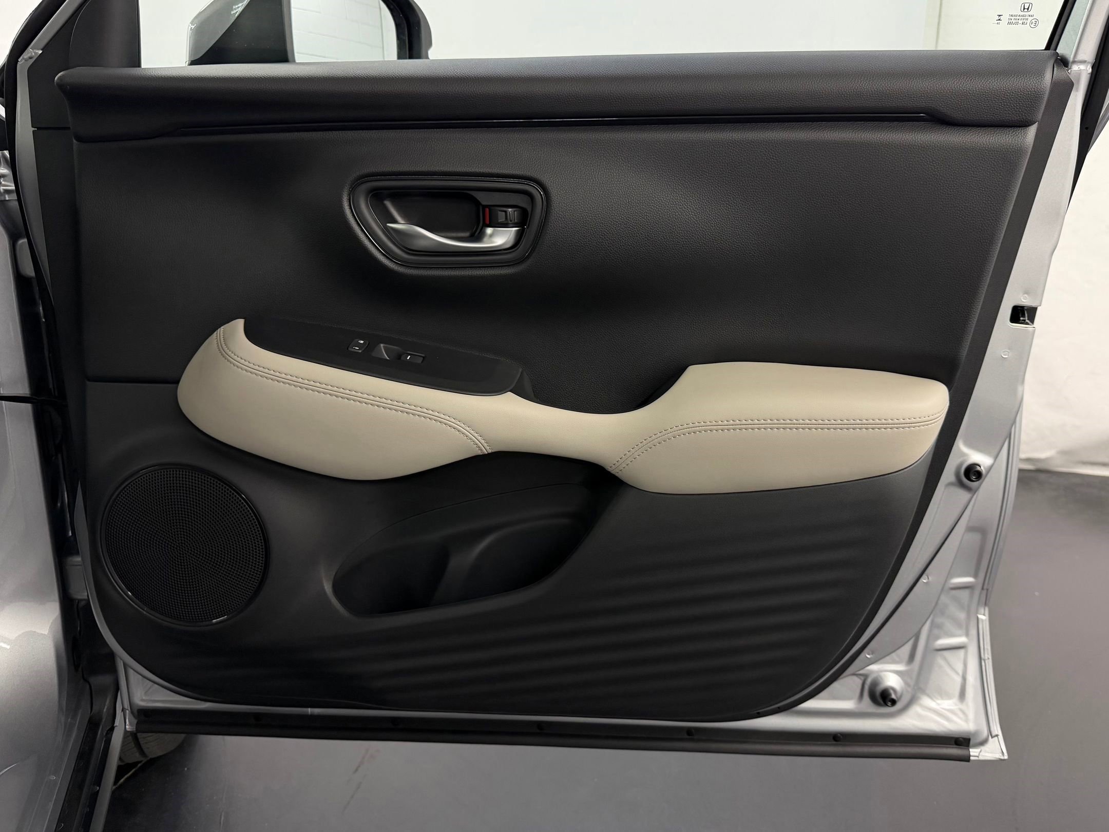 New 2026 Honda HR-V LX image 32