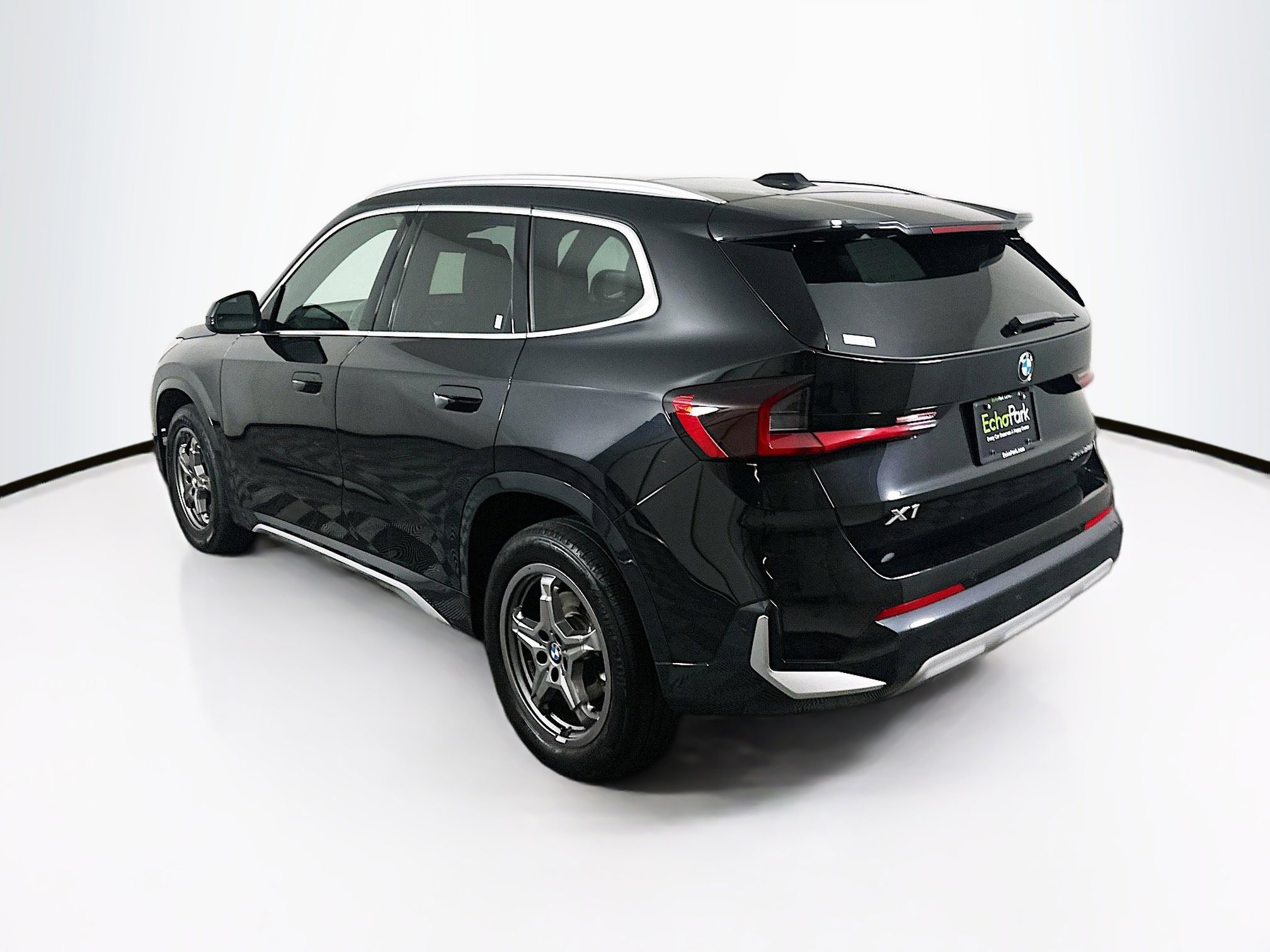 Used 2025 BMW X1 xDrive28i AWD/4WD image 5