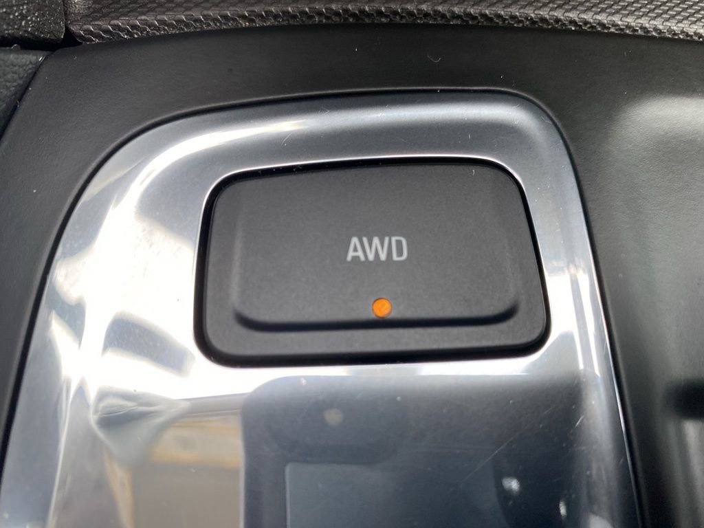 Used 2024 Chevrolet Equinox LT image 33