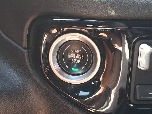 Certified 2023 Chevrolet Silverado 1500 RST AWD/4WD image 16