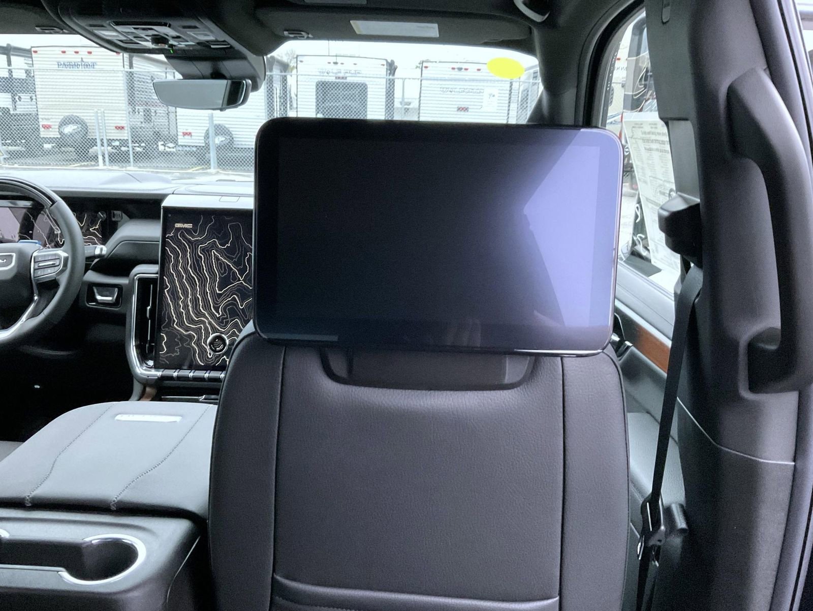 New 2026 GMC Yukon XL Denali w/ Denali Reserve Package image 22