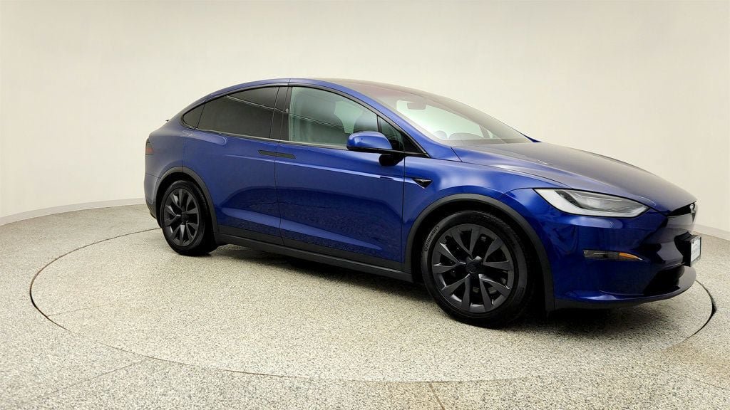 Used 2024 Tesla Model X AWD/4WD image 3