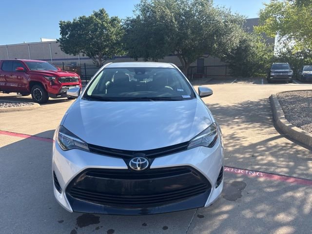 Used 2017 Toyota Corolla LE FWD image 2