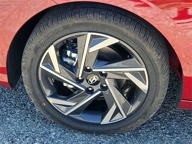 New 2025 Hyundai Elantra SEL image 20
