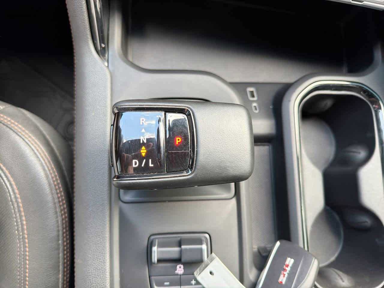 Used 2023 GMC Sierra 1500 AT4 w/ AT4 Premium Package image 26