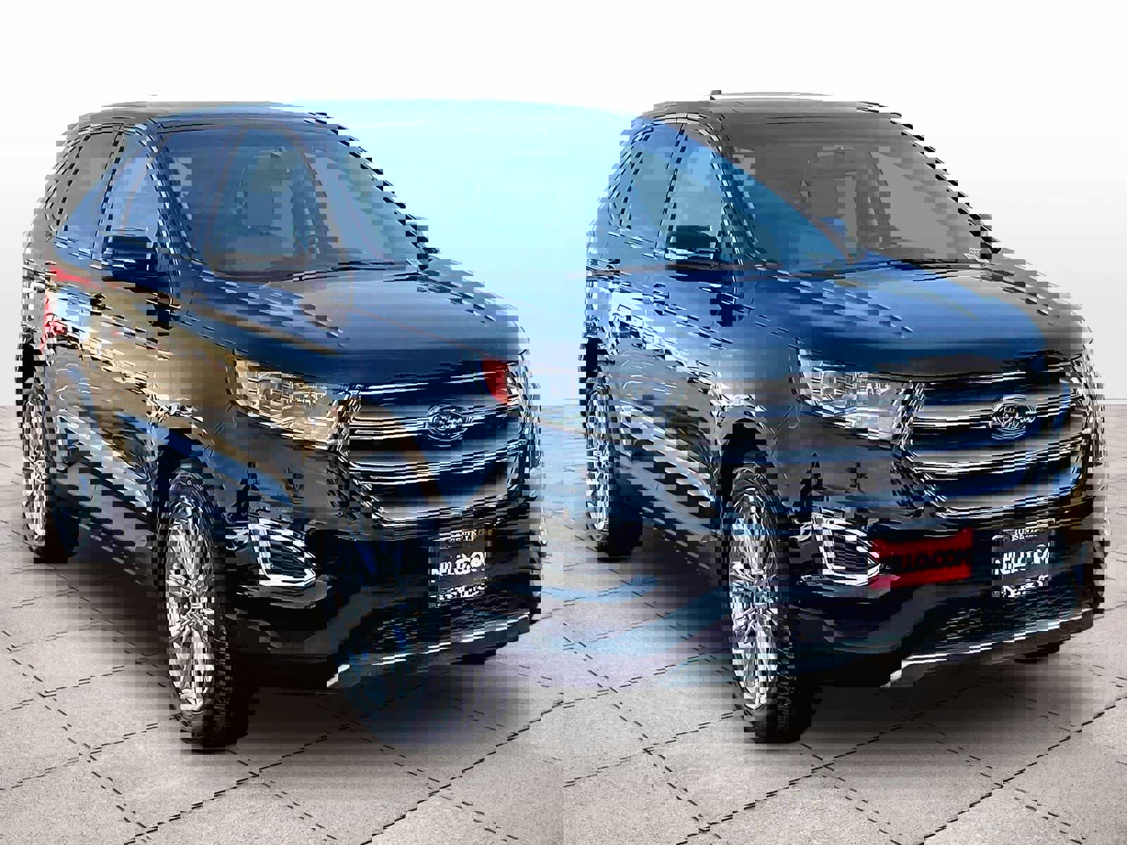 Used 2018 Ford Edge Titanium w/ Equipment Group 301A image 2